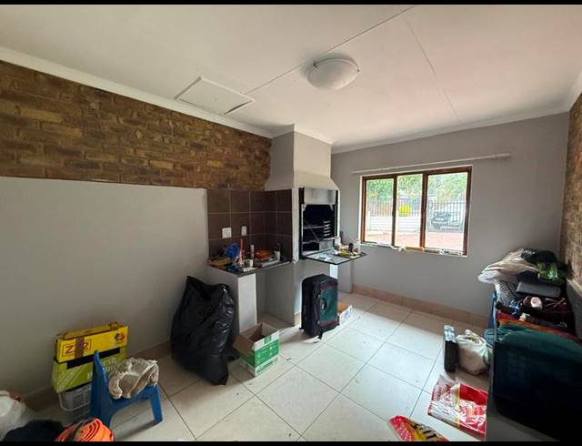 3 BEDROOM HOUSE FOR SALE IN ROOIHUISKRAAL
